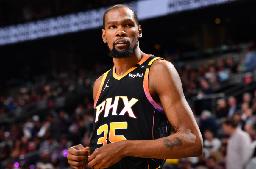 亚博-包含重返赛场引发热议！，杜兰特在中国队比赛中表现优异再创辉煌时刻的词条-亚博