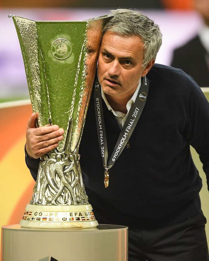 亚博-关于社区盾倒计时；阿贾克斯冲刺阶段状态回暖；细节引发关注；引发热议；轮换策略成焦点的信息-亚博