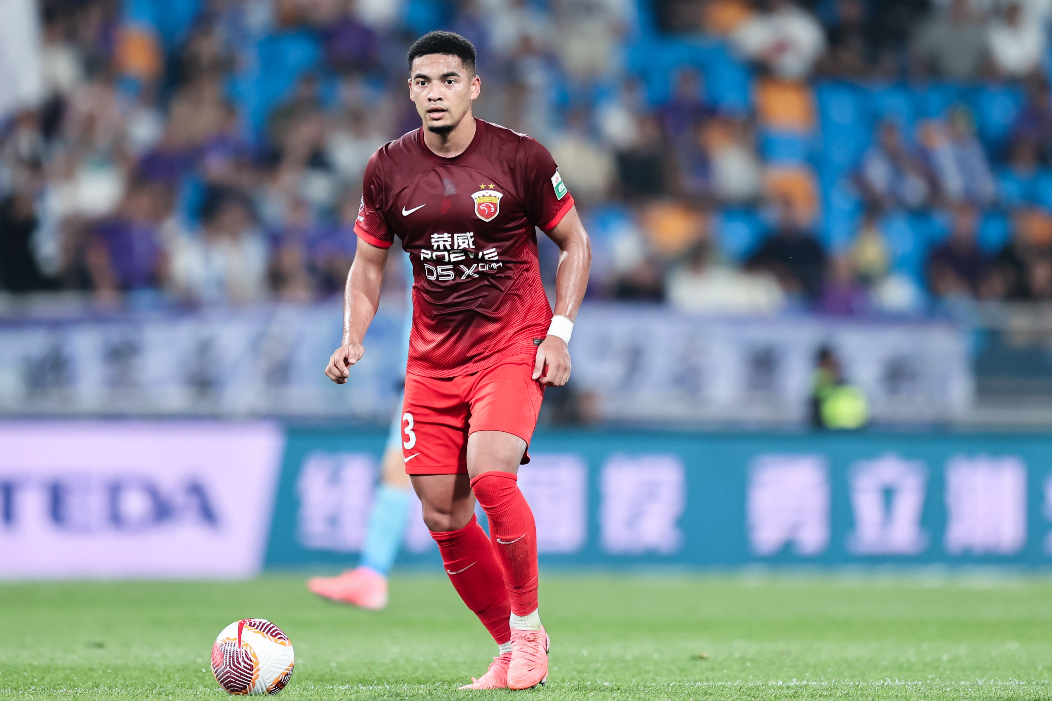 yabo-赛前体能课后；上海海港迎来里程碑备战足总杯；底气十足；心理建设被强调的简单介绍-yabo