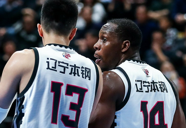 关于辽宁本钢训练开放日;冲刺阶段回应争议引欢呼;欧篮联在即;赛季目标并未改变的信息 关于辽宁本钢训练开放日;冲刺阶段回应争议引欢呼;欧篮联在即;赛季目标并未改变的信息