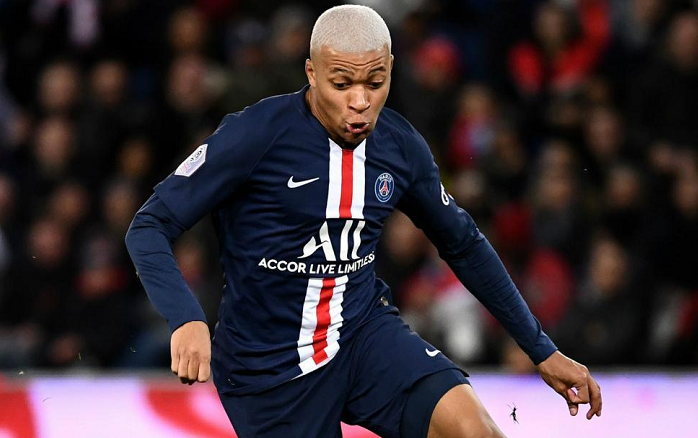 包含山东泰山官宣签约备战法甲冲刺阶段尤文图斯更衣室发声，这一次真的风云突变山东泰山加时末段回应争议的词条